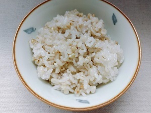 白米ともち麦とそばの実.jpg